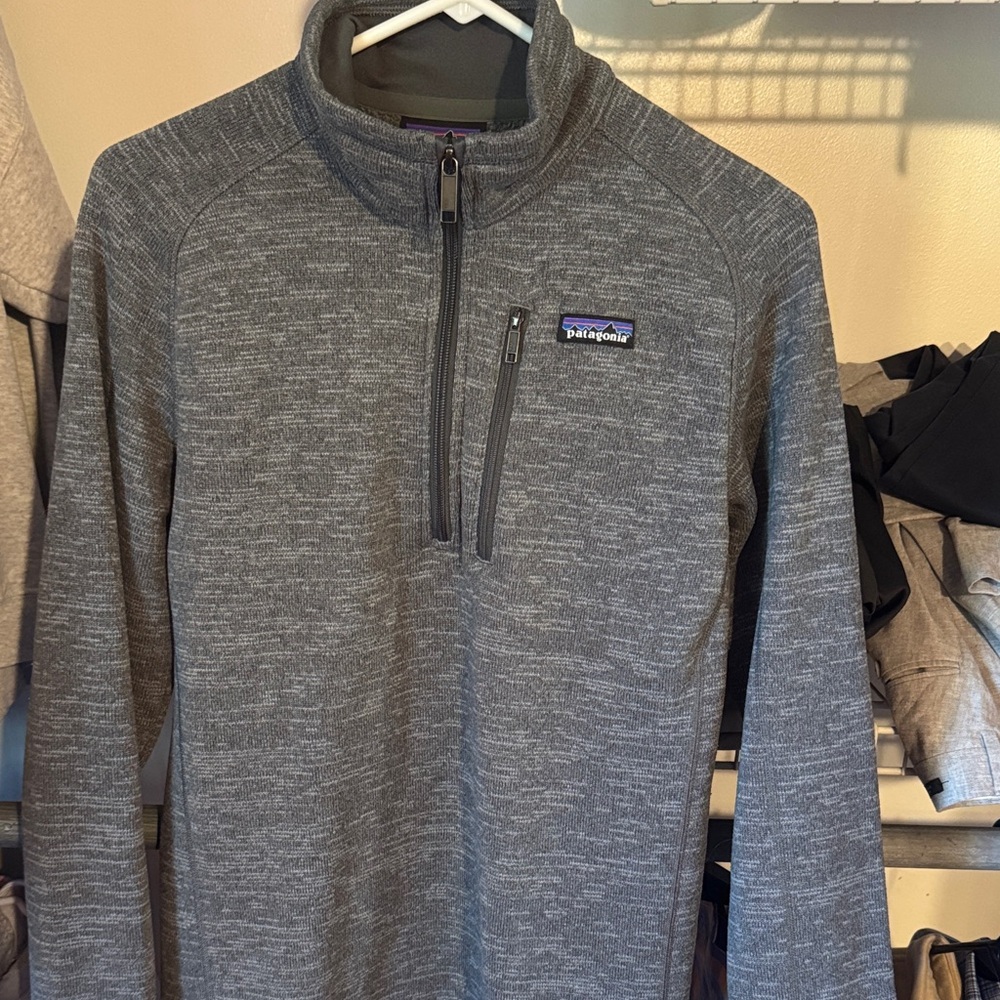 Patagonia Heathered Gray Quarter-Zip Fleece